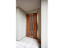 【神奈川県/茅ヶ崎市東海岸北】茅ヶ崎市東海岸北5丁目 戸建 玄関