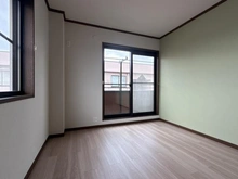 【神奈川県/平塚市長持】平塚市長持 一戸建 洋室