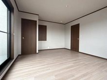 【神奈川県/平塚市長持】平塚市長持 一戸建 洋室