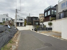 【神奈川県/藤沢市片瀬山】藤沢市片瀬山1丁目　2号棟／全3 前面道路