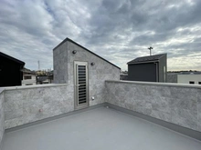 【神奈川県/藤沢市片瀬山】藤沢市片瀬山1丁目　3号棟／全3 ルーフバルコニー