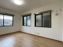 【神奈川県/茅ヶ崎市浜之郷】茅ヶ崎市浜之郷 一戸建 洋室：約7.1帖