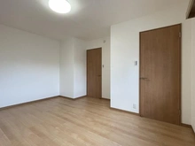 【神奈川県/茅ヶ崎市浜之郷】茅ヶ崎市浜之郷 一戸建 洋室：約7.1帖