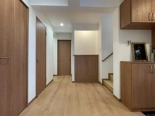 【神奈川県/茅ヶ崎市浜之郷】茅ヶ崎市浜之郷 一戸建 玄関