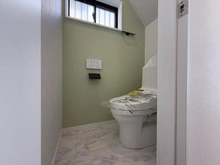 【神奈川県/茅ヶ崎市柳島海岸】茅ヶ崎市柳島海岸 一戸建 トイレ：2階