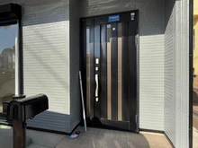 【神奈川県/茅ヶ崎市柳島海岸】茅ヶ崎市柳島海岸 一戸建 玄関