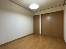 【神奈川県/平塚市四之宮】平塚市四之宮4丁目　一戸建 洋室