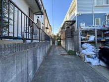 【神奈川県/藤沢市石川】藤沢市石川3丁目 一戸建 アプローチ