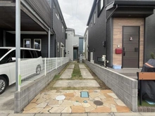 【神奈川県/茅ヶ崎市室田】茅ヶ崎市室田1丁目 一戸建 アプローチ