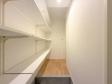 【神奈川県/茅ヶ崎市浜竹】茅ヶ崎市浜竹4丁目新築戸建B棟/全2棟 シューズインクローゼット