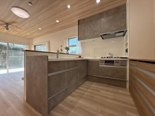 【神奈川県/藤沢市鵠沼松が岡】藤沢市鵠沼松が岡4丁目　戸建て キッチン