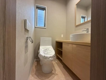 【神奈川県/藤沢市鵠沼松が岡】藤沢市鵠沼松が岡4丁目　戸建て トイレ