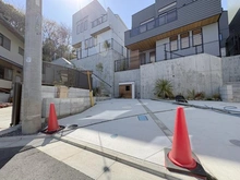 【神奈川県/藤沢市片瀬】藤沢市片瀬4丁目　新築戸建 3号棟 アプローチ