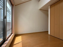 【神奈川県/藤沢市打戻】藤沢市打戻 中古一戸建て 洋室：リフォーム中