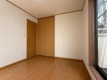 【神奈川県/藤沢市打戻】藤沢市打戻 中古一戸建て 洋室：リフォーム中
