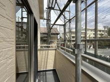 【神奈川県/藤沢市打戻】藤沢市打戻 中古一戸建て バルコニー：リフォーム中