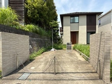 【神奈川県/藤沢市片瀬山】藤沢市片瀬山五丁目戸建 駐車場