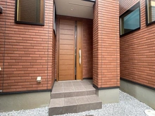 【神奈川県/茅ヶ崎市浜竹】茅ヶ崎市浜竹3丁目新築戸建　2号棟(全4棟) 玄関