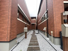 【神奈川県/茅ヶ崎市浜竹】茅ヶ崎市浜竹3丁目新築戸建　2号棟(全4棟) アプローチ