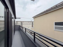 【神奈川県/平塚市桃浜町】平塚市桃浜町　新築戸建 バルコニー