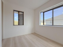 【神奈川県/藤沢市大鋸】藤沢市大鋸　一戸建 洋室：【約5.0帖】収納あり