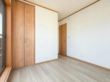 【神奈川県/茅ヶ崎市円蔵】茅ヶ崎市円蔵　一戸建 洋室