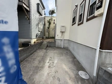 【神奈川県/藤沢市鵠沼海岸】鵠沼海岸5丁目　中古戸建 駐車場