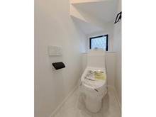 【神奈川県/藤沢市本藤沢】藤沢市本藤沢三丁目　中古戸建 トイレ：1階　