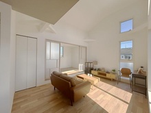 【神奈川県/藤沢市辻堂東海岸】藤沢市辻堂東海岸0115全6棟 1号棟 LDK：【約18.2帖】収納あり・吹き抜け天井