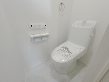 【神奈川県/藤沢市辻堂東海岸】藤沢市辻堂東海岸0115全6棟 1号棟 トイレ：1階部分