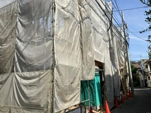 【東京都/中野区沼袋】中野区沼袋2丁目　新築戸建　B号棟 建築中の外観
