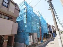 【東京都/中野区若宮】中野区若宮1丁目 新築戸建て 建築中の外観：2棟現場　手前の建物です