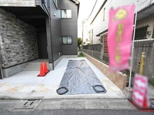 【東京都/足立区梅田】足立区梅田1丁目　新築戸建て 駐車場