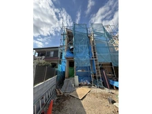 【東京都/練馬区南大泉】練馬区南大泉117　1号棟 建築中の外観：全3棟　写真左