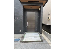 【東京都/杉並区高円寺北】高円寺北四丁目 新築戸建 玄関