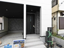 【東京都/足立区大谷田】足立区大谷田15期1号棟　新築戸建 玄関