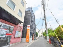 【東京都/葛飾区青戸】葛飾区青戸5期 1号棟新築戸建 建築中の外観：真ん中の建物になります。