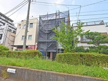 【東京都/葛飾区青戸】葛飾区青戸5期 1号棟新築戸建 建築中の外観：真ん中の建物になります。