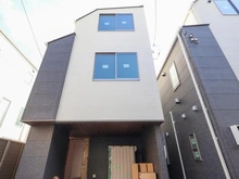 【東京都/大田区東雪谷】大田区東雪谷2丁目 新築戸建 2号棟 建築中の外観：全3棟／2号棟
