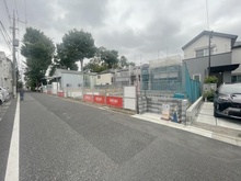 【東京都/練馬区高松】練馬区高松6丁目13期　2号棟 前面道路