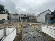 【東京都/練馬区高松】練馬区高松6丁目13期　5号棟 現地（建築前）：右側5号棟（全5号棟）