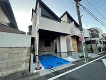 【東京都/杉並区成田東】杉並区成田東2期　2号棟 外観：全2棟　写真中央