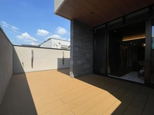 【東京都/武蔵野市吉祥寺南町】武蔵野市吉祥寺南町二丁目　新築戸建 バルコニー
