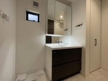 【東京都/武蔵野市境南町】武蔵野市境南町一丁目新築戸建C号棟/全5棟 洗面所