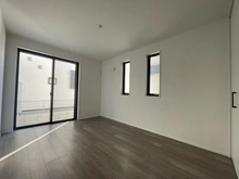 【東京都/武蔵野市境南町】武蔵野市境南町一丁目新築戸建C号棟/全5棟 サービスルーム（納戸）：納戸表記ですが、居室として利用可能な広さです。