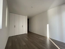 【東京都/武蔵野市境南町】武蔵野市境南町一丁目新築戸建C号棟/全5棟 サービスルーム（納戸）：納戸表記ですが、居室として利用可能な広さです。