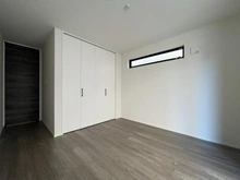 【東京都/武蔵野市境南町】武蔵野市境南町一丁目新築戸建C号棟/全5棟 サービスルーム（納戸）：納戸表記ですが、居室として利用可能な広さです。