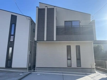 【東京都/武蔵野市境南町】武蔵野市境南町一丁目新築戸建E号棟/全5棟 外観：全5棟現場（写真は中央はE号棟です）