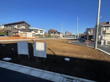 【東京都/三鷹市北野】三鷹市北野三丁目新築戸建　O号棟/全16棟 現地（建築前）：全16棟／手前側