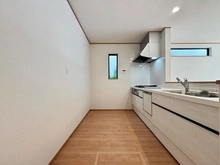 【東京都/西東京市泉町】 西東京市泉町1丁目 新築戸建B号棟/全2号棟 キッチン